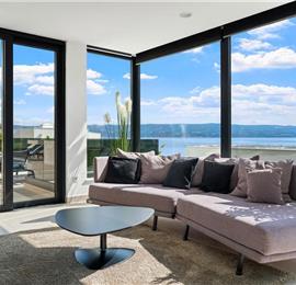 5 bedroom beachfront villa with heated pool near Omis, sleeps 9